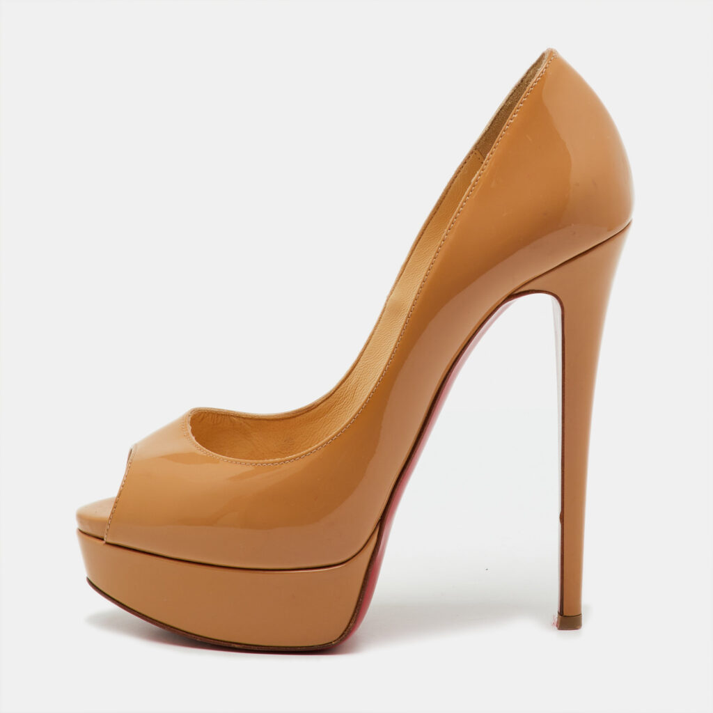 Christian Louboutin Beige Patent Leather Lady Peep Toe Platform Pumps Size 37.5 Christian Louboutin Beige Patent Leather Lady Peep Toe Platform Pumps Size 37.5
