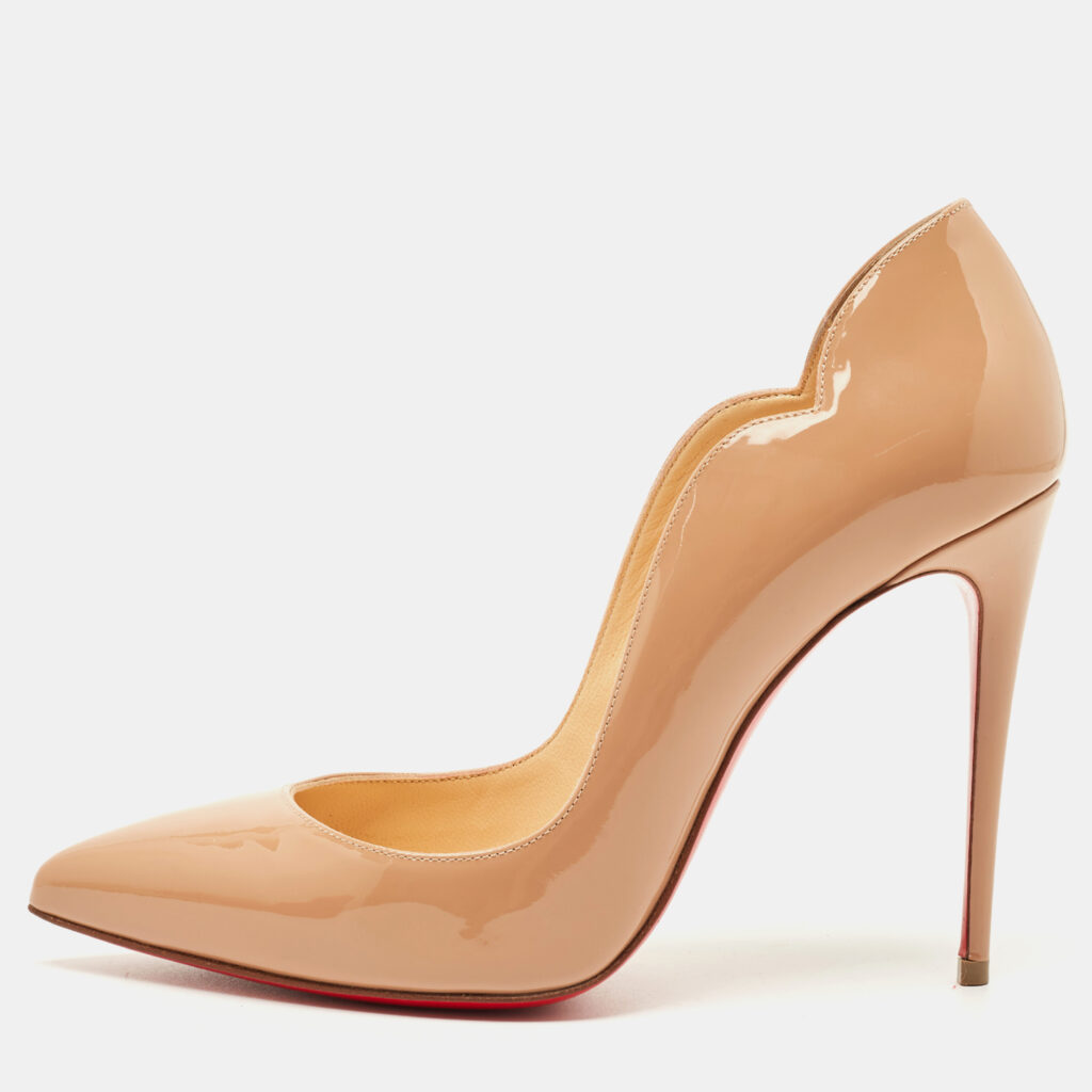 Christian Louboutin Beige Patent Leather Hot Chick Pumps Size 38.5