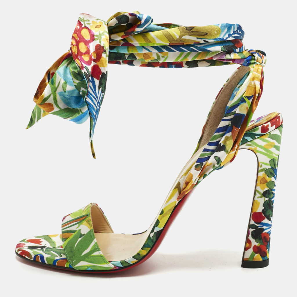 luxury-women-christian-louboutin-used-shoes-p1218333-001-1.jpg Christian Louboutin Multicolor Printed Satin Miss Z Desert Sandals Size 40