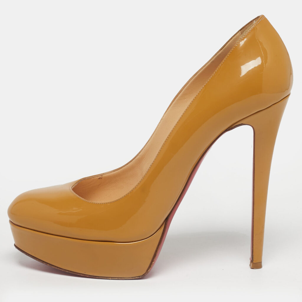 Christian Louboutin Beige Patent Leather Bianca Platform Pumps Size 39.5
