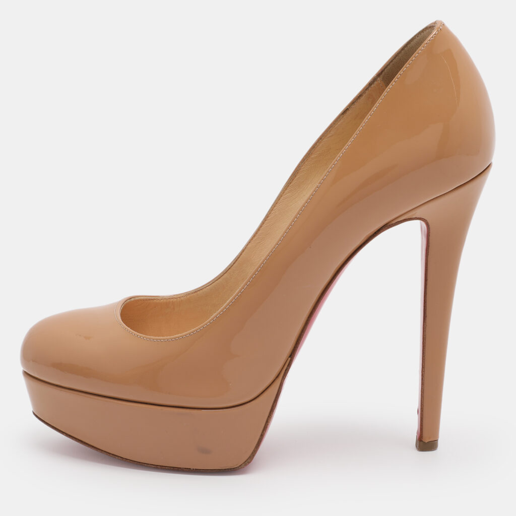 Christian Louboutin Beige Patent Leather Bianca Platform Pumps Size 38 Christian Louboutin Beige Patent Leather Bianca Platform Pumps Size 38