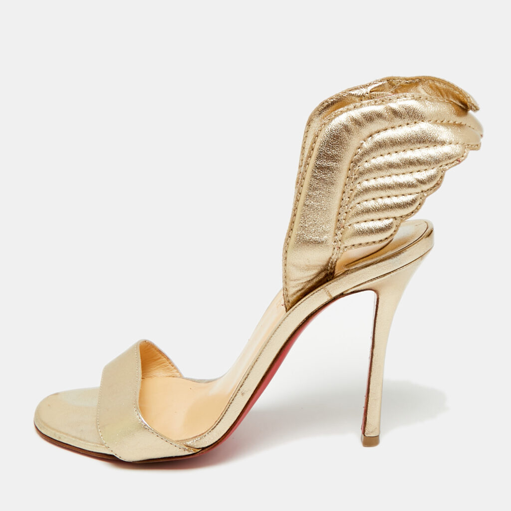 Christian Louboutin Samotresse Size 36.5 Metallic Gold Leather Wing Slingback Sandals Christian Louboutin Samotresse Size 36.5 Metallic Gold Leather Wing Slingback Sandals