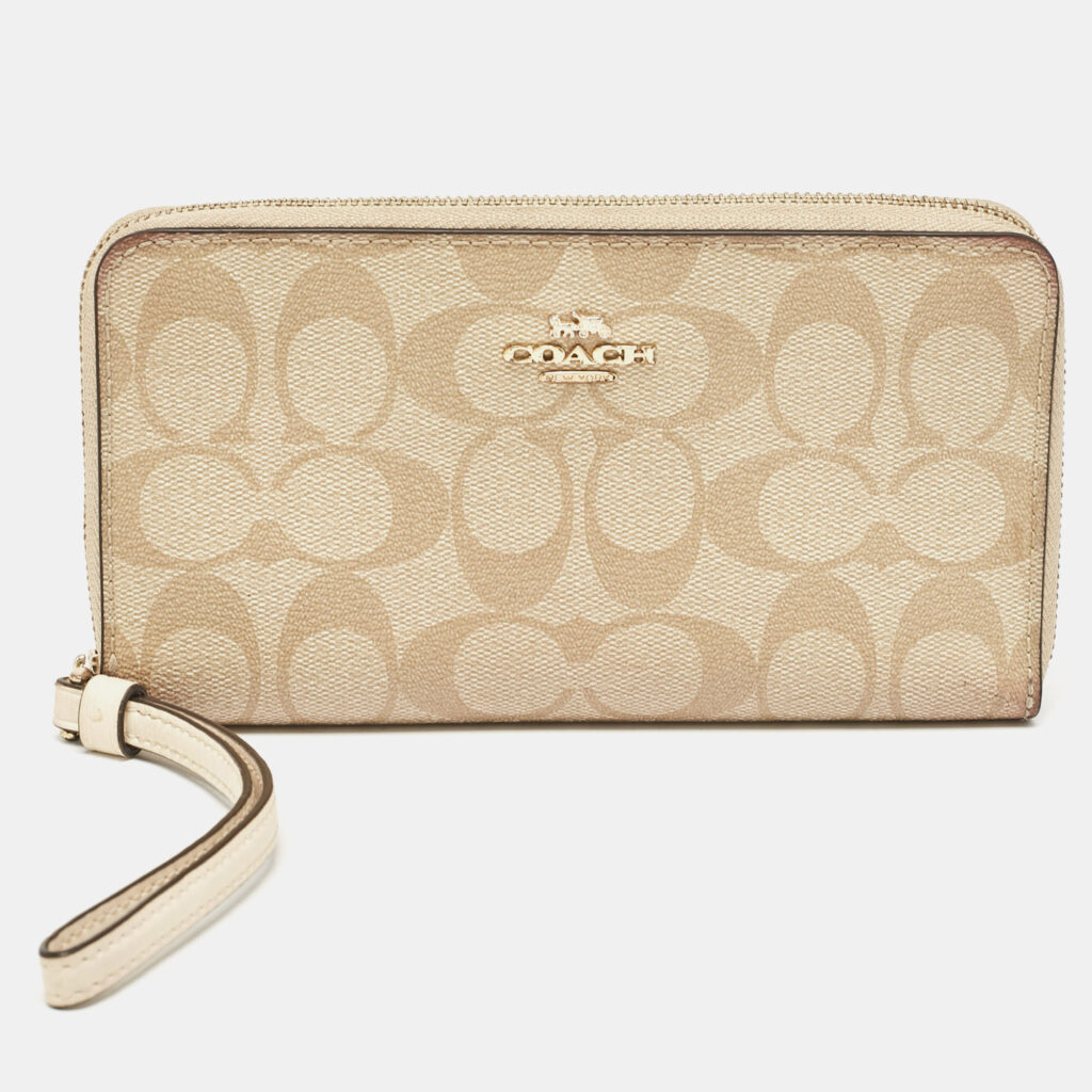Coach Beige Siganture Coated Canvas and Leather Zip Around Wristlet Wallet Coach Beige Siganture Coated Canvas and Leather Zip Around Wristlet Wallet