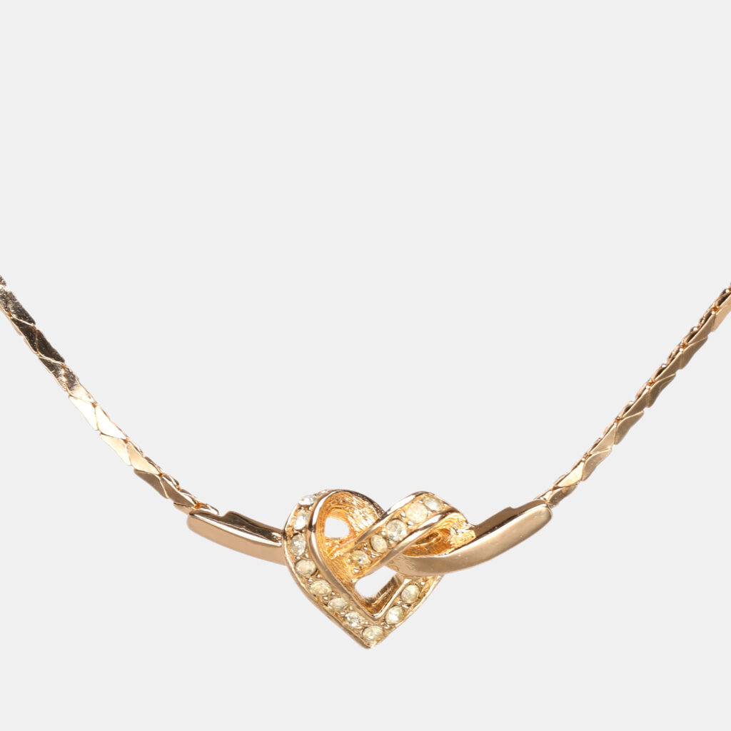 luxury-women-dior-used-accessories-p1223065-002.jpg Dior Gold Tone Rhinestone Heart Pendant Necklace