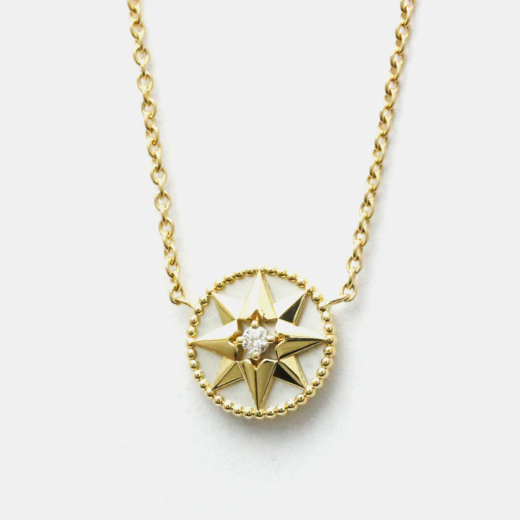 Christian Dior Rose Des Vents Yellow Gold 18K Diamond Mother Of Pearl Pendant Necklace Christian Dior Rose Des Vents Yellow Gold 18K Diamond Mother Of Pearl Pendant Necklace