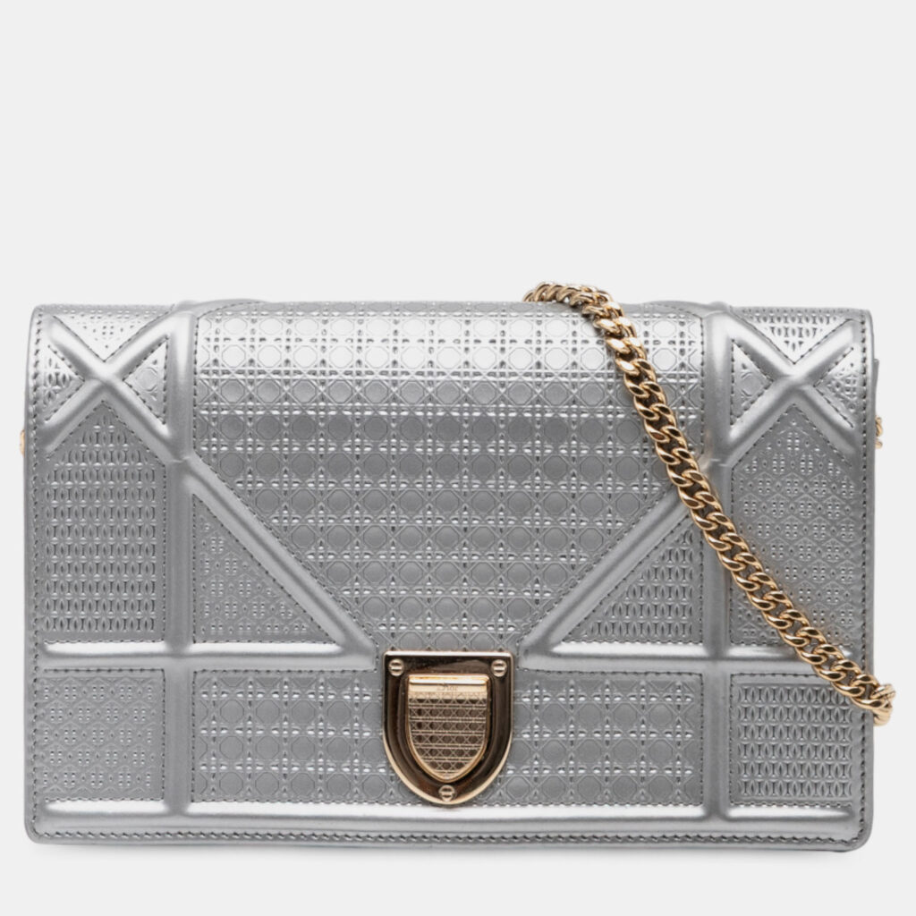 Dior Silver Metallic Patent Microcannage Diorama Wallet on Chain Dior Silver Metallic Patent Microcannage Diorama Wallet on Chain