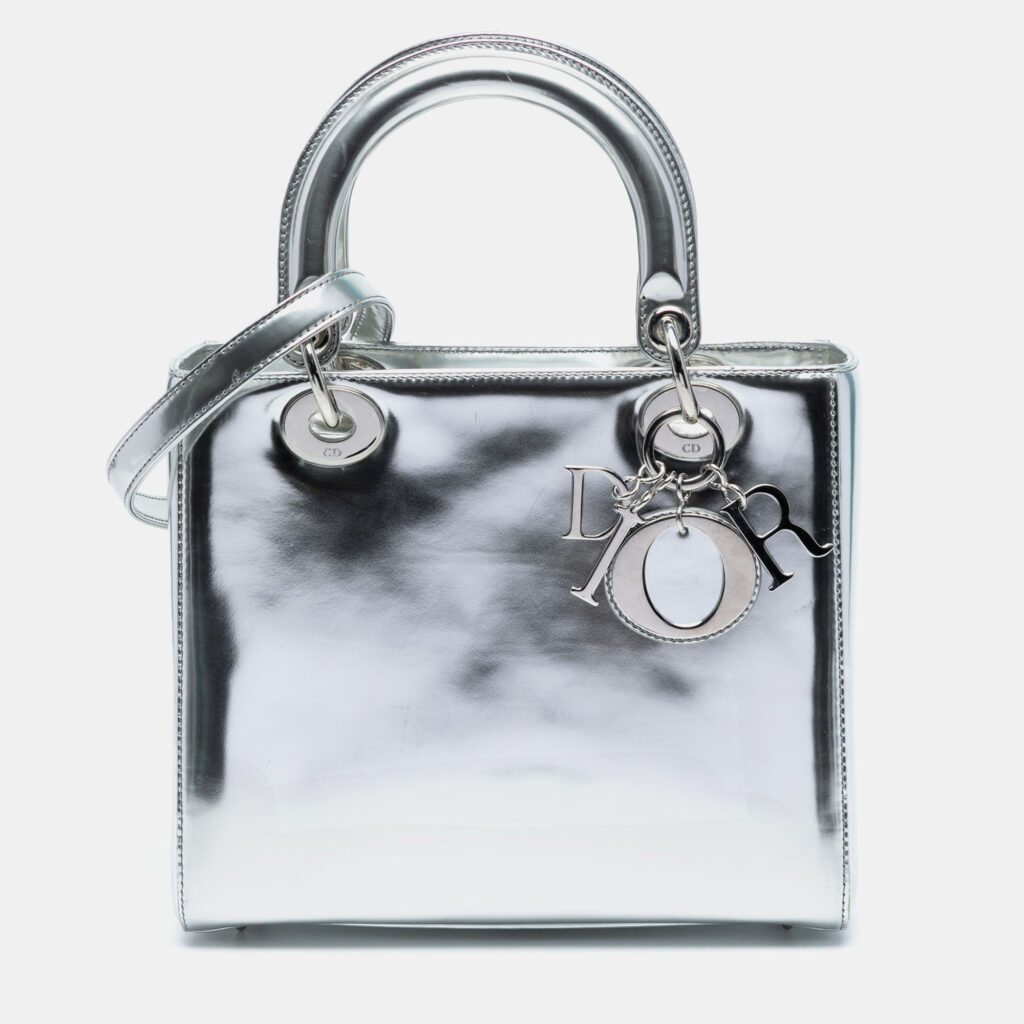 luxury-women-dior-used-handbags-p1242377-007.jpg Dior Silver Medium Metallic Patent Lady Dior