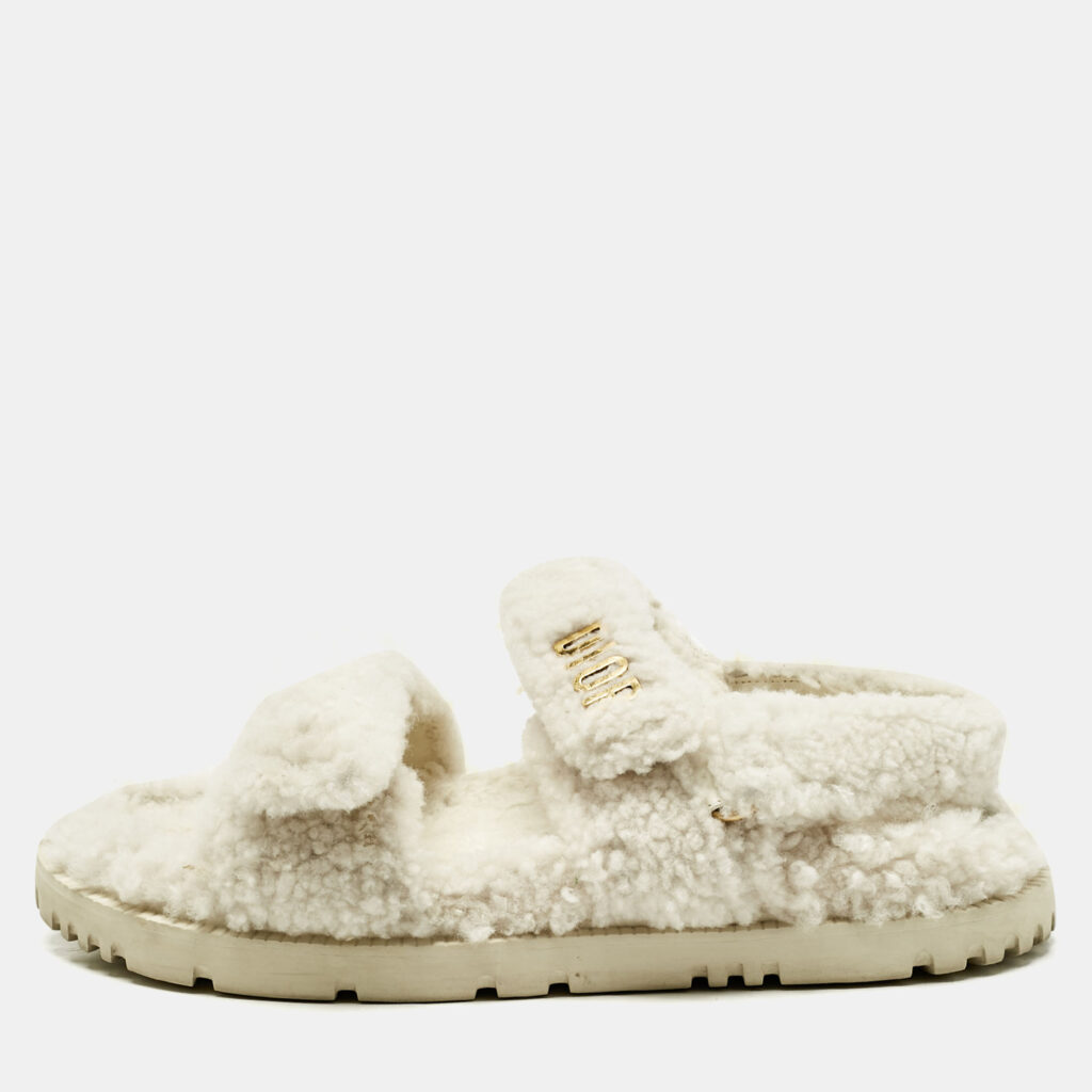 Dior White Shearling Dioraddict Slingback Sandals Size 40 Dior White Shearling Dioraddict Slingback Sandals Size 40