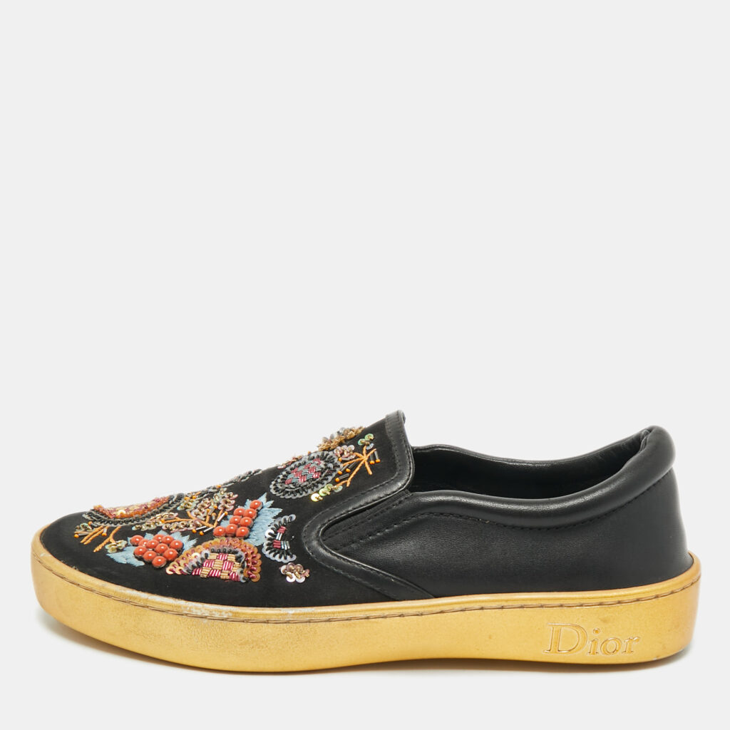 Dior Black/Gold Leather And Satin Floral Embellished Slip On Sneaker Size 36.5 Dior Black/Gold Leather And Satin Floral Embellished Slip On Sneaker Size 36.5