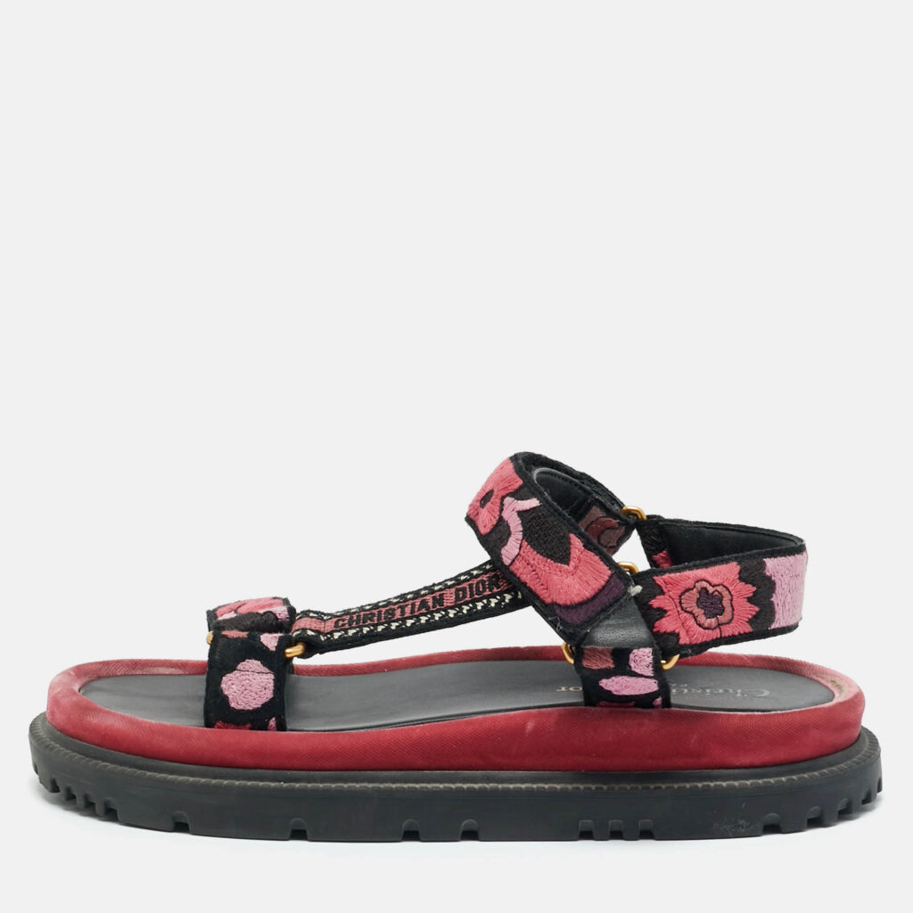 Dior Multicolor Brocade Fabric and Velvet D-wave Ankle Strap Sandals Size 36 Dior Multicolor Brocade Fabric and Velvet D-wave Ankle Strap Sandals Size 36