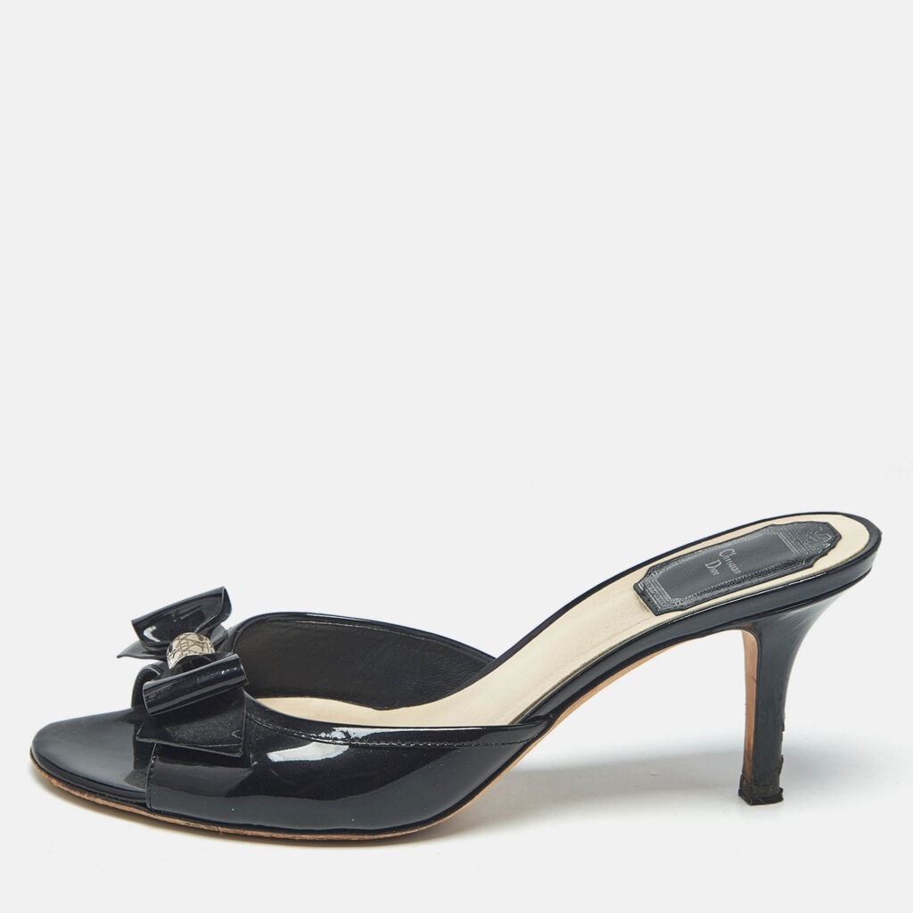 Dior Black Patent Leather Bow Detail Open Toe Slide Sandals Size 36 Dior Black Patent Leather Bow Detail Open Toe Slide Sandals Size 36