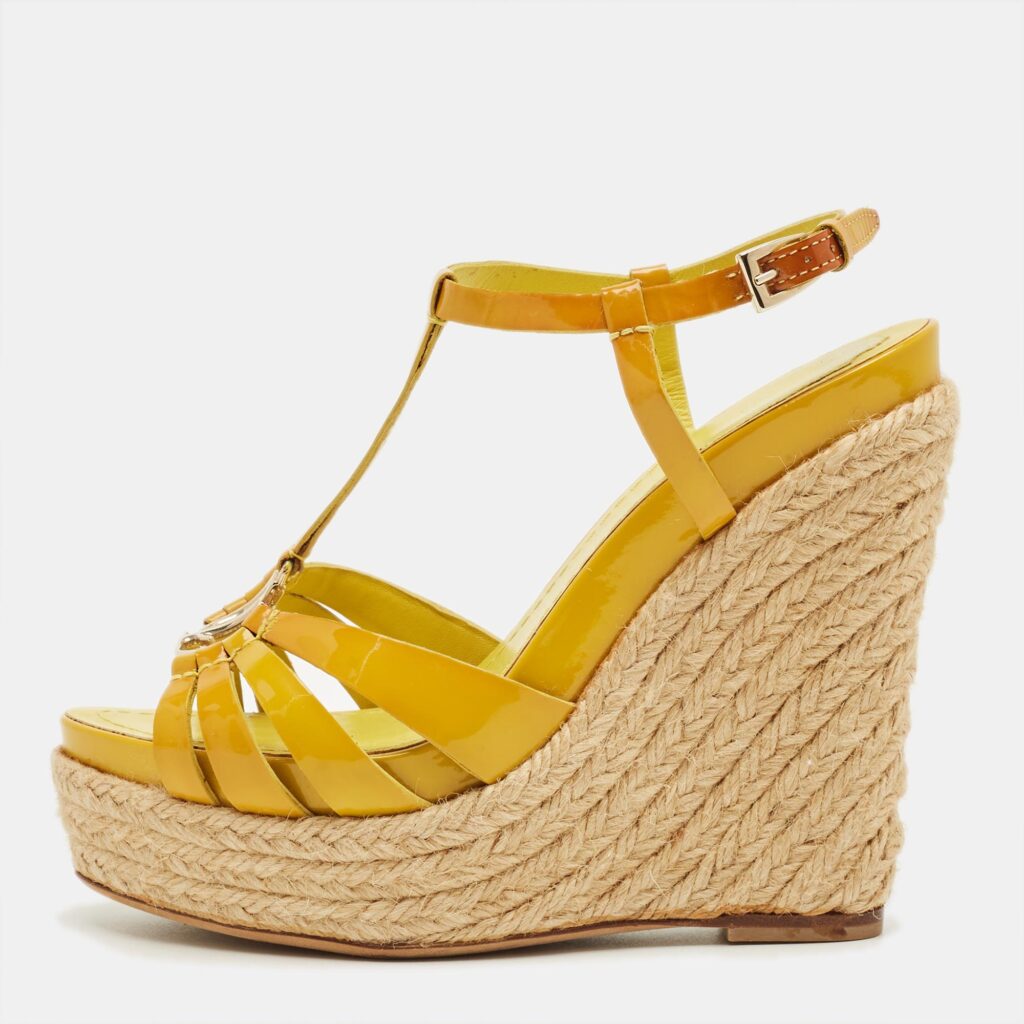 Dior Yellow Patent Leather CD T-Strap Espadrille Wedge Sandals Size 35.5 Dior Yellow Patent Leather CD T-Strap Espadrille Wedge Sandals Size 35.5
