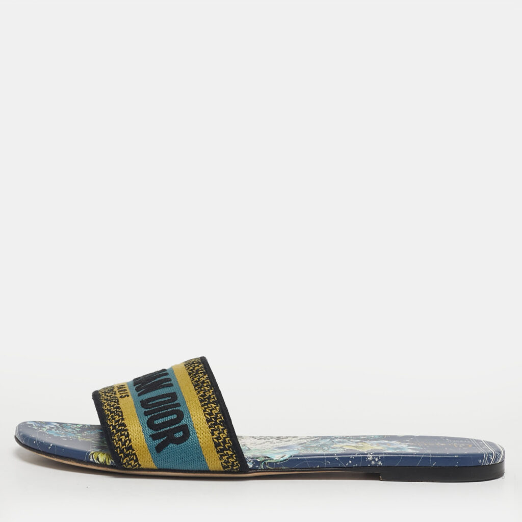 Dior Dway Size 40 Multicolor Embroidered Canvas Flat Slide Sandals Dior Dway Size 40 Multicolor Embroidered Canvas Flat Slide Sandals