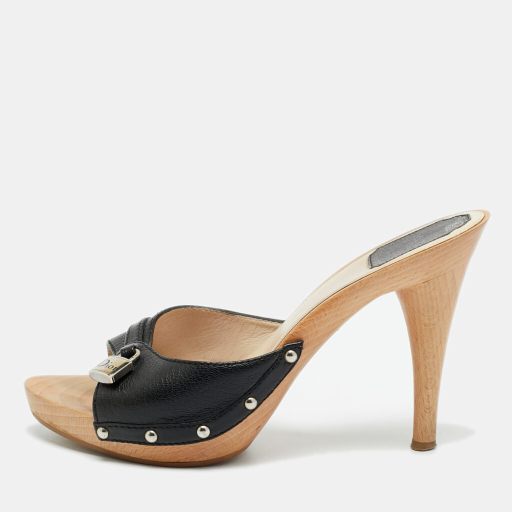 Dior Charm Size 40.5 Black Leather Clog Lock Slide Sandals Dior Charm Size 40.5 Black Leather Clog Lock Slide Sandals