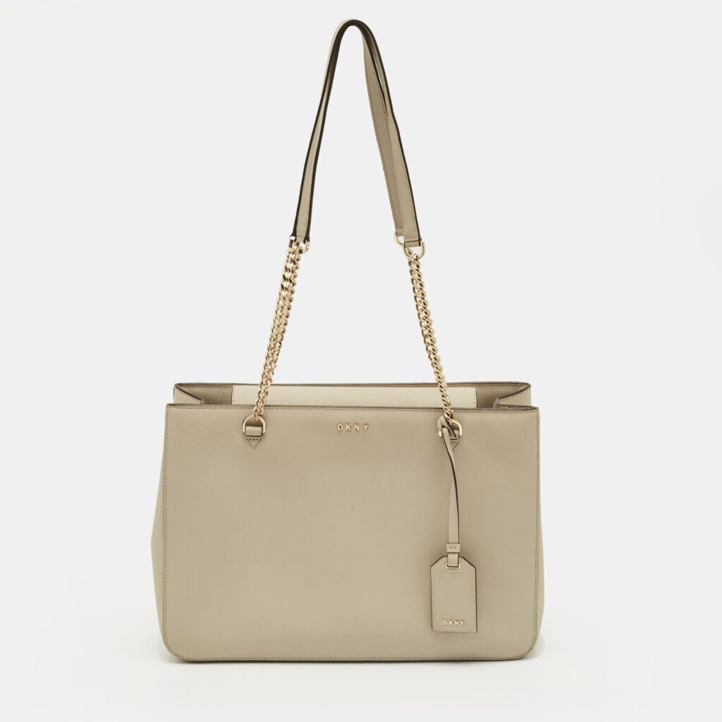 DKNY Light Beige Leather Bryant Park Chain Tote DKNY Light Beige Leather Bryant Park Chain Tote