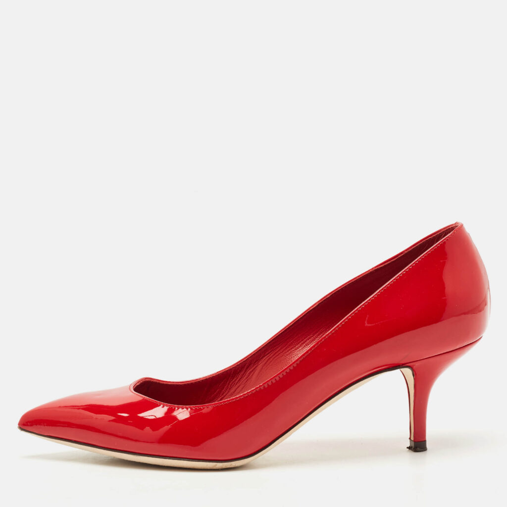 Dolce & Gabbana Red Patent Leather Pointed Toe Pumps Size 38 Dolce & Gabbana Red Patent Leather Pointed Toe Pumps Size 38