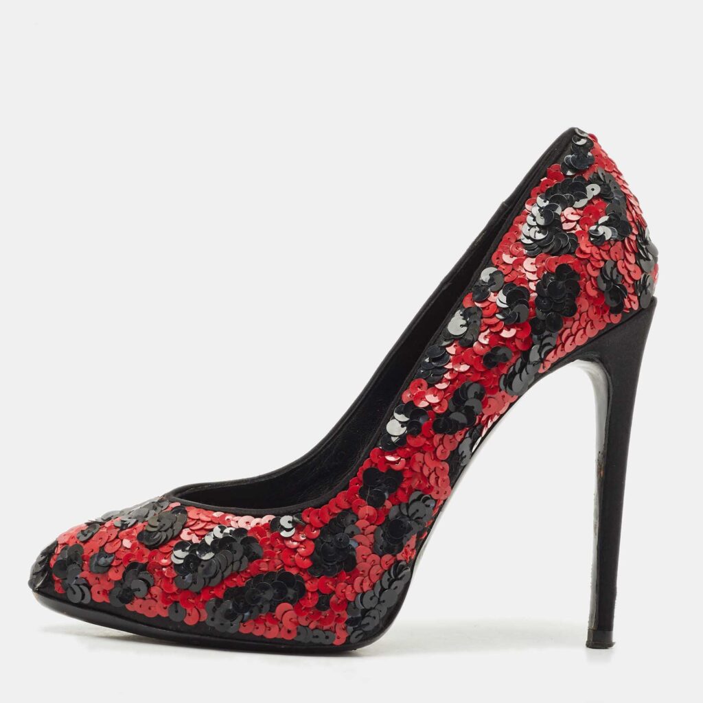 Dolce & Gabbana Red/Black Sequins Round Toe Pumps Size 36 Dolce & Gabbana Red/Black Sequins Round Toe Pumps Size 36