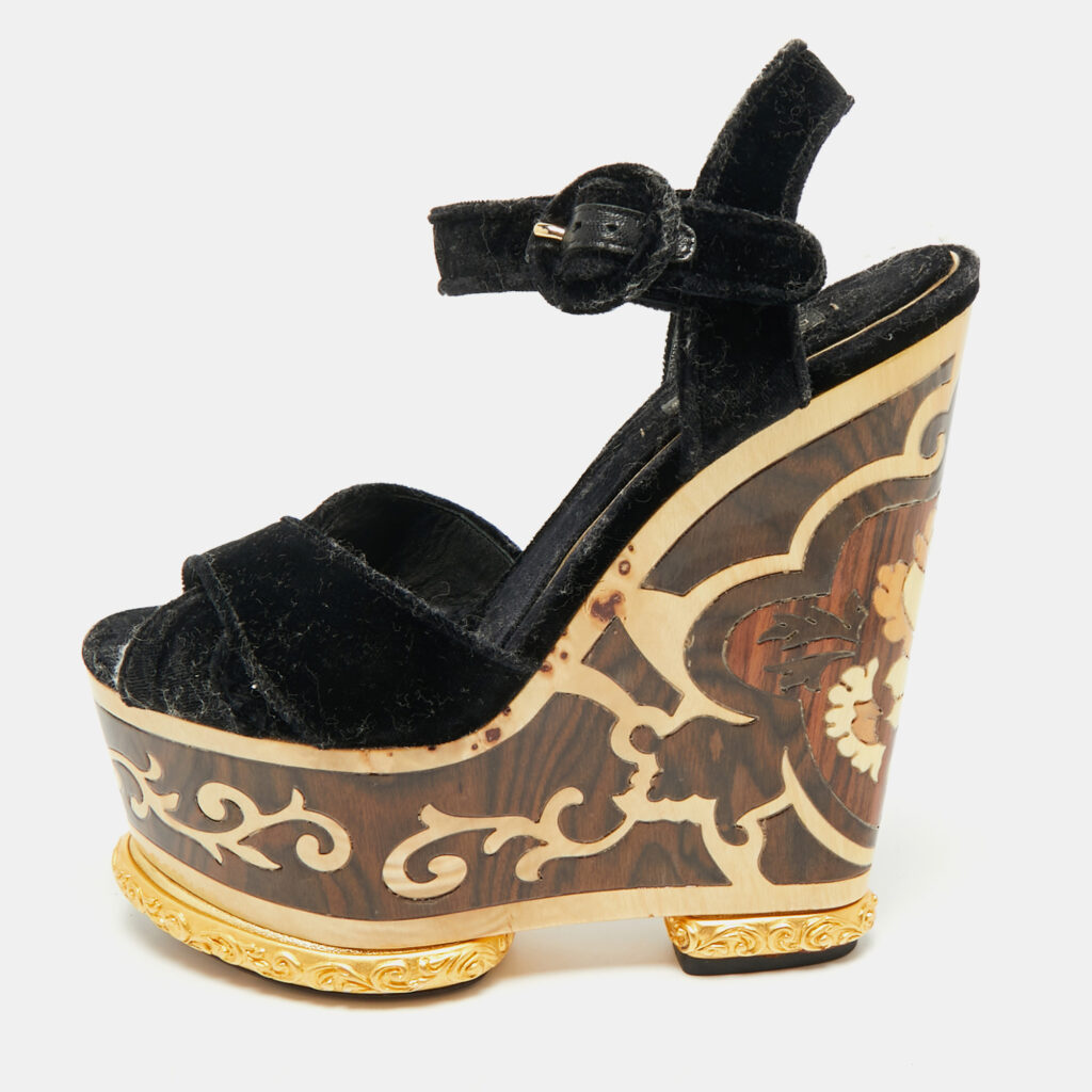 Dolce & Gabbana Navy Blue Velvet Ankle Strap Wedge Sandals Size 36 Dolce & Gabbana Navy Blue Velvet Ankle Strap Wedge Sandals Size 36