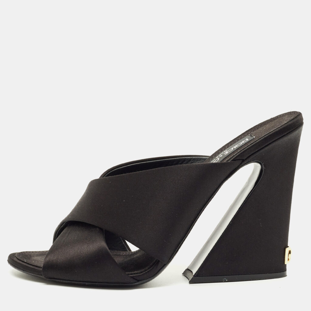 Dolce & Gabbana Black Satin Crisscross Slide Sandals Size 41 Dolce & Gabbana Black Satin Crisscross Slide Sandals Size 41