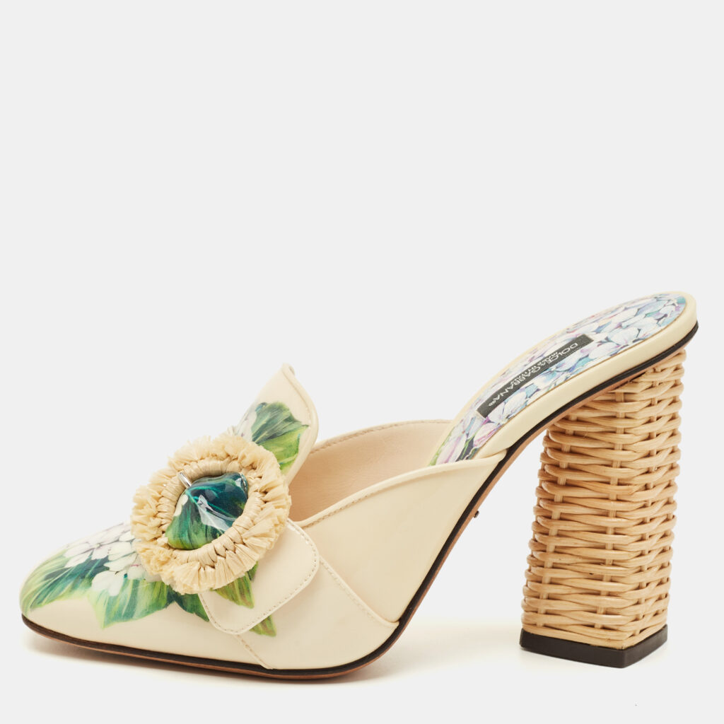 luxury-women-dolcegabbana-used-shoes-p1208669-003.jpg Dolce & Gabbana Hydrangea Print patent Leather Jackie Mules Size 39