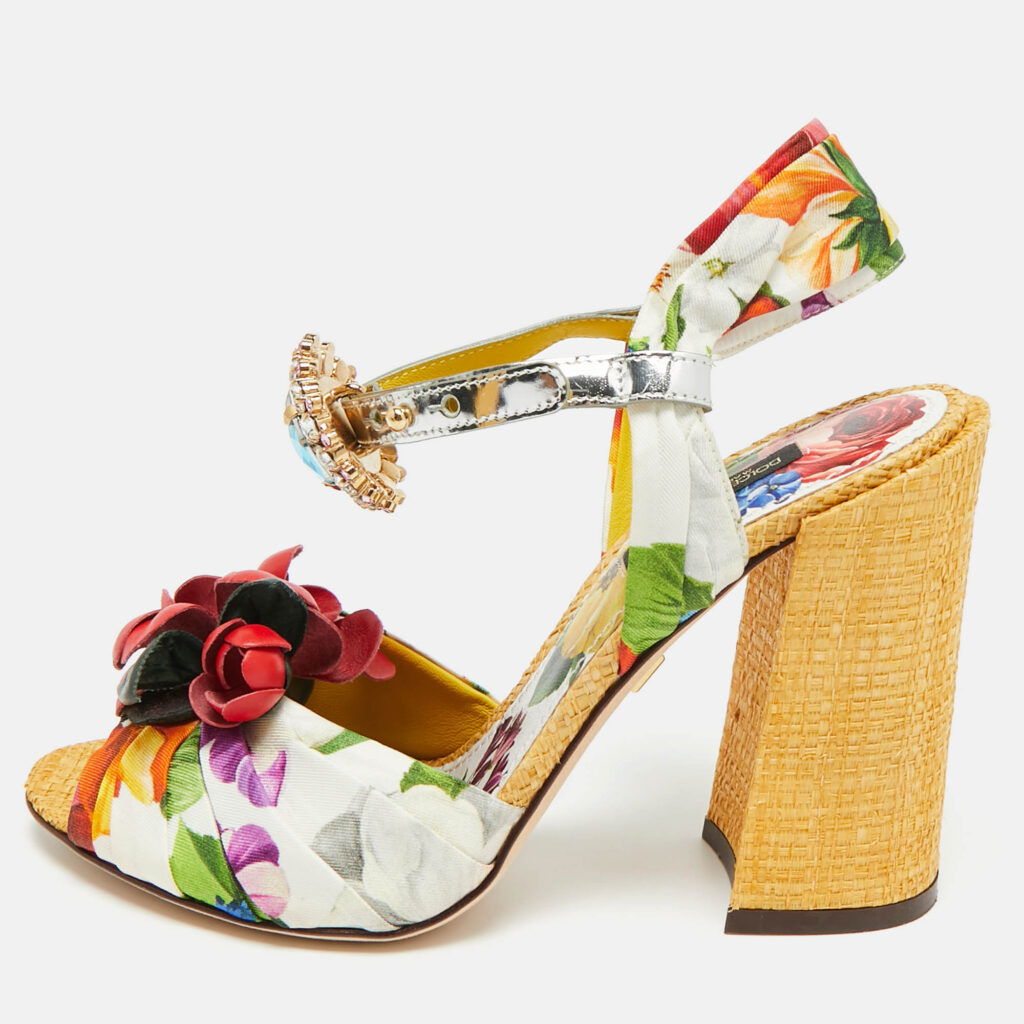 Dolce & Gabbana Crystal Embellished Size 37 Multicolor Floral Fabric and Raffia Ankle Strap Sandals Dolce & Gabbana Crystal Embellished Size 37 Multicolor Floral Fabric and Raffia Ankle Strap Sandals