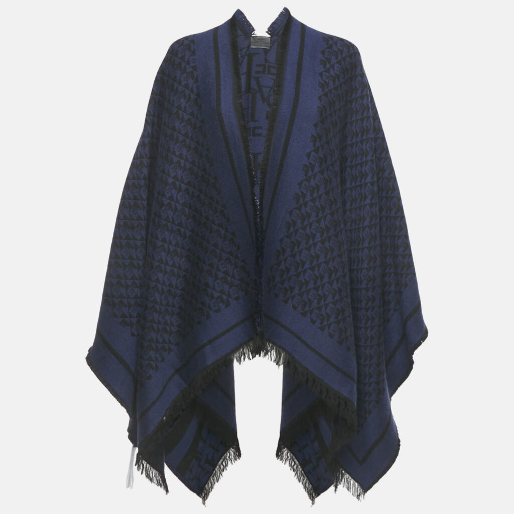Elisabetta Franchi Black /Blue Lettering Intarsia Wool Blend Fringed Cape One Size Elisabetta Franchi Black /Blue Lettering Intarsia Wool Blend Fringed Cape One Size