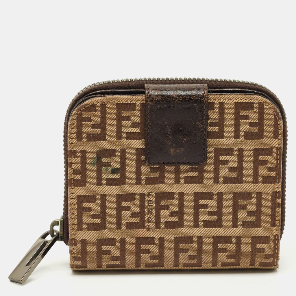 Fendi Beige/Brown Zucchino Canvas and Leather Compact Wallet Fendi Beige/Brown Zucchino Canvas and Leather Compact Wallet
