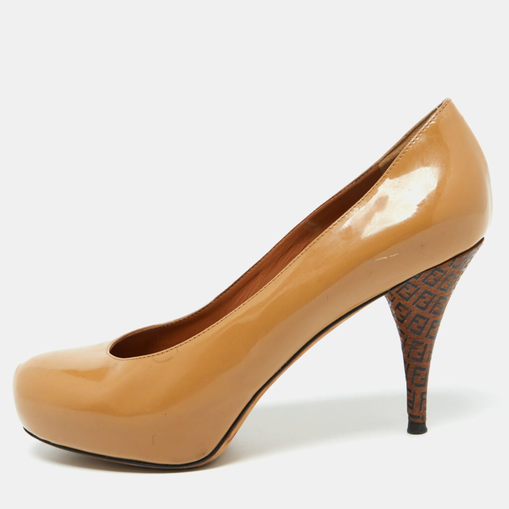 Fendi Beige Patent Leather Zucca Heel Platform Pumps Size 39.5 Fendi Beige Patent Leather Zucca Heel Platform Pumps Size 39.5