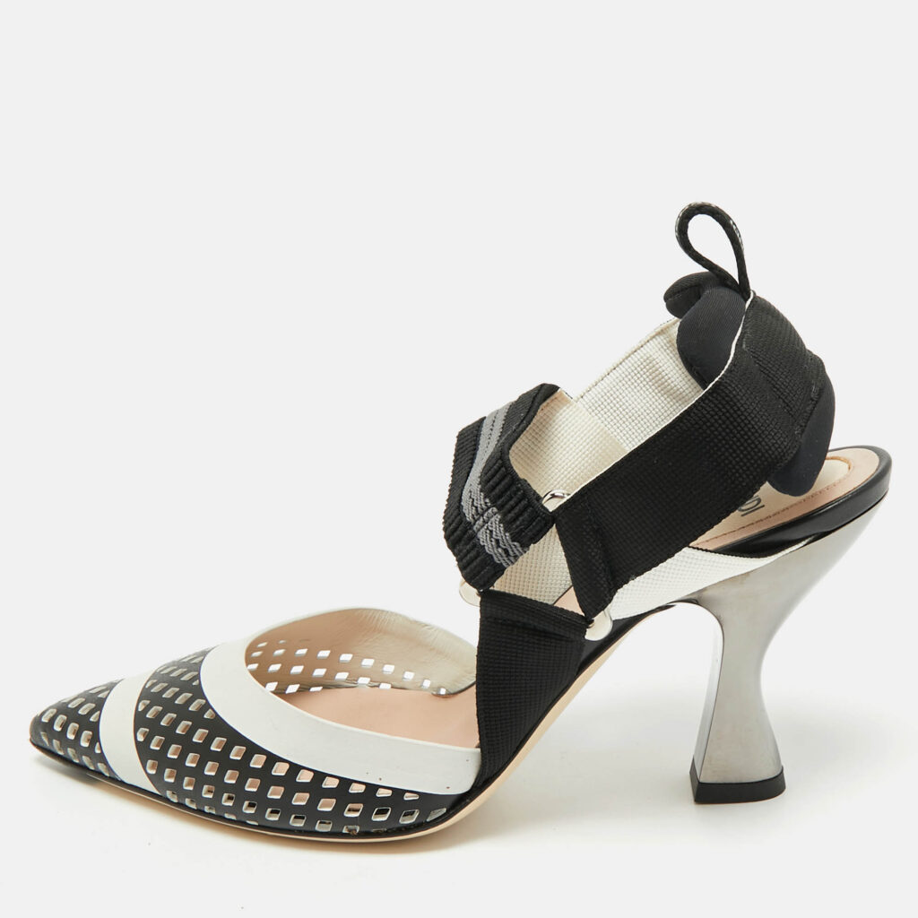 Fendi White/Black Zucca Canvas and Leather Colibri Slingback Pumps Size 35 Fendi White/Black Zucca Canvas and Leather Colibri Slingback Pumps Size 35