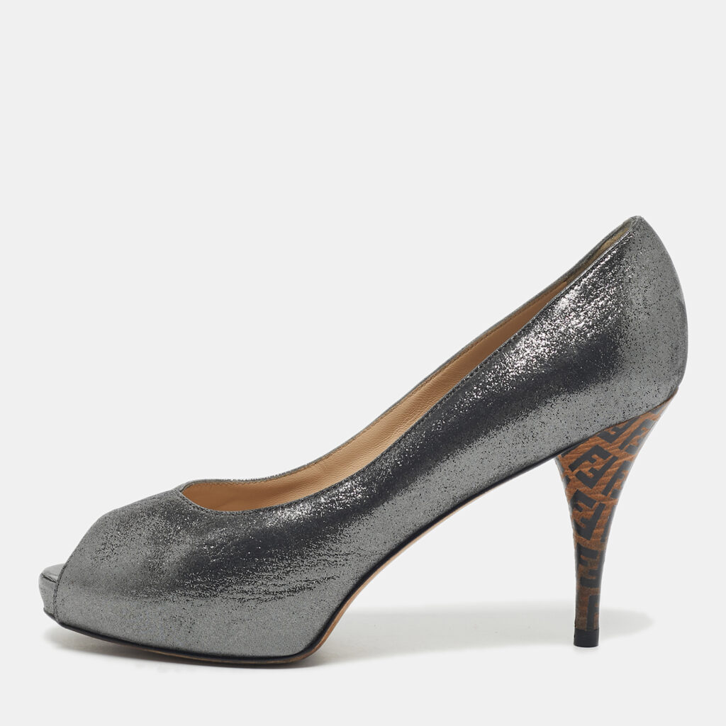 Fendi Silver Texture Suede Peep Toe Platform Pumps Size 38.5 Fendi Silver Texture Suede Peep Toe Platform Pumps Size 38.5
