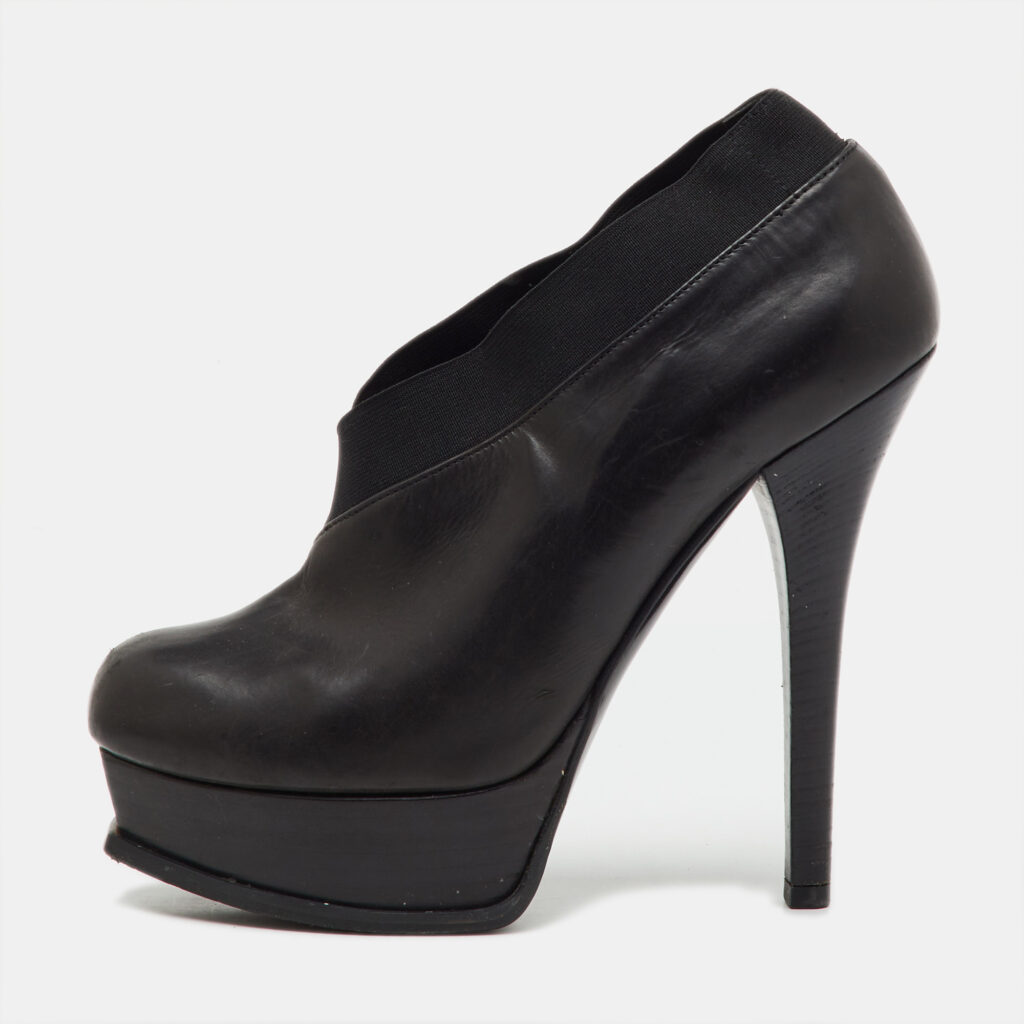 Fendi Black Leather Faux-Wrap Fendista Platform Ankle Booties Size 40 Fendi Black Leather Faux-Wrap Fendista Platform Ankle Booties Size 40