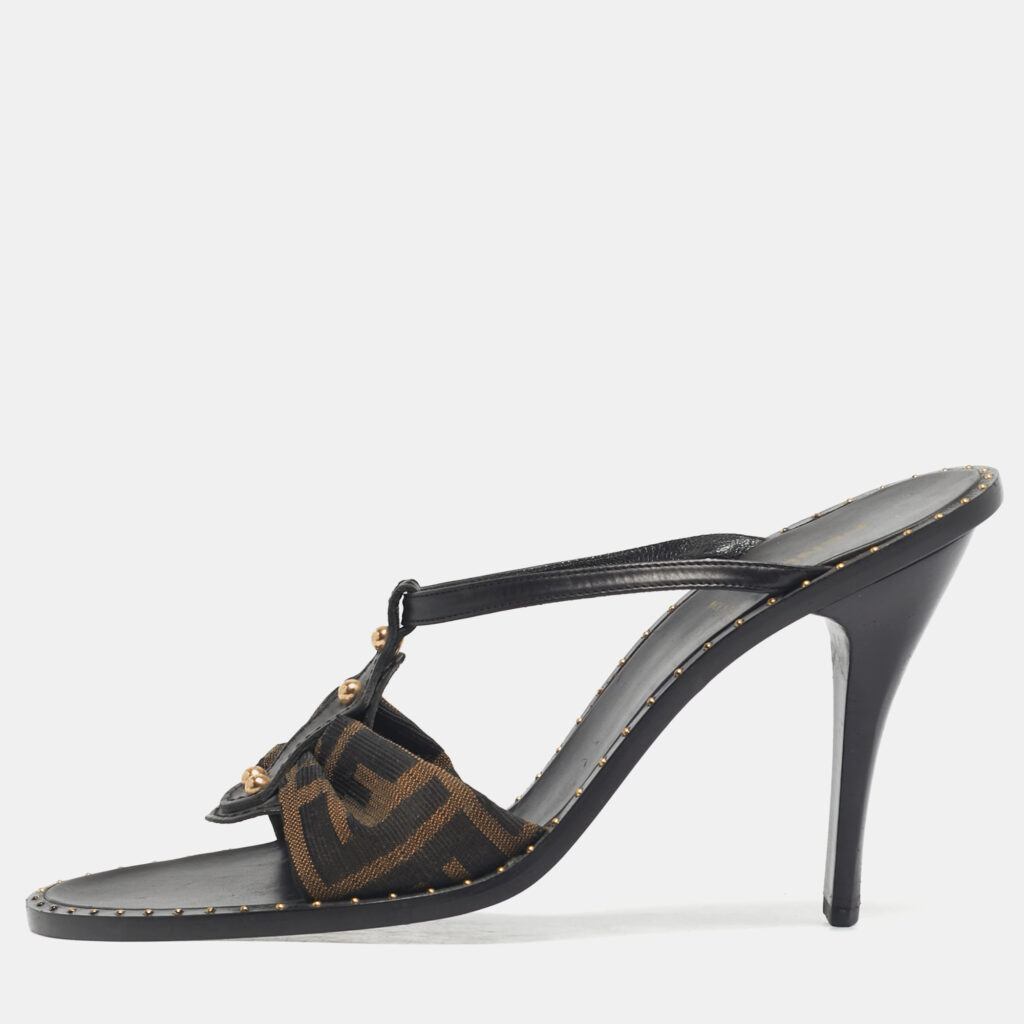 Fendi Brown/Black Zucca Canvas And Leather Slide Sandals Size 41 Fendi Brown/Black Zucca Canvas And Leather Slide Sandals Size 41