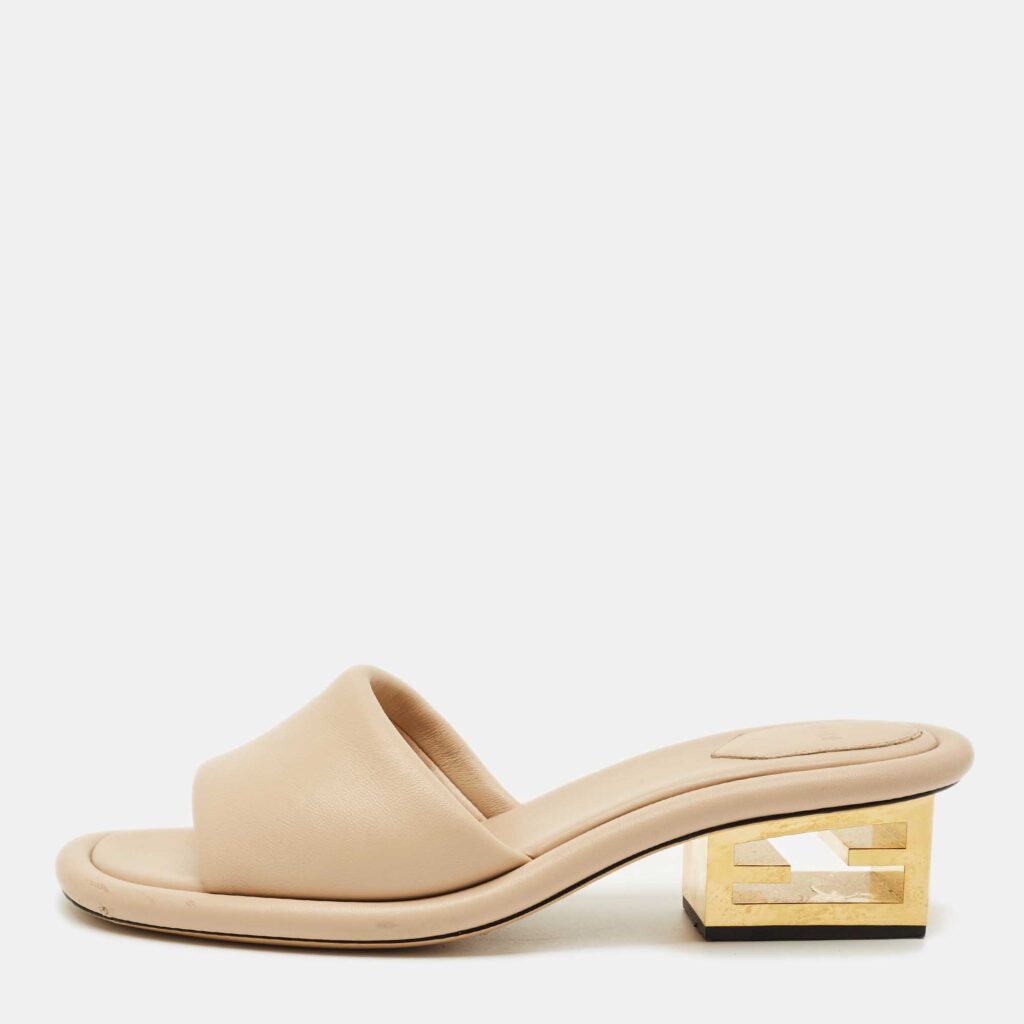 Fendi Beige Leather Baguette Heel Slide Sandals Size 41 Fendi Beige Leather Baguette Heel Slide Sandals Size 41