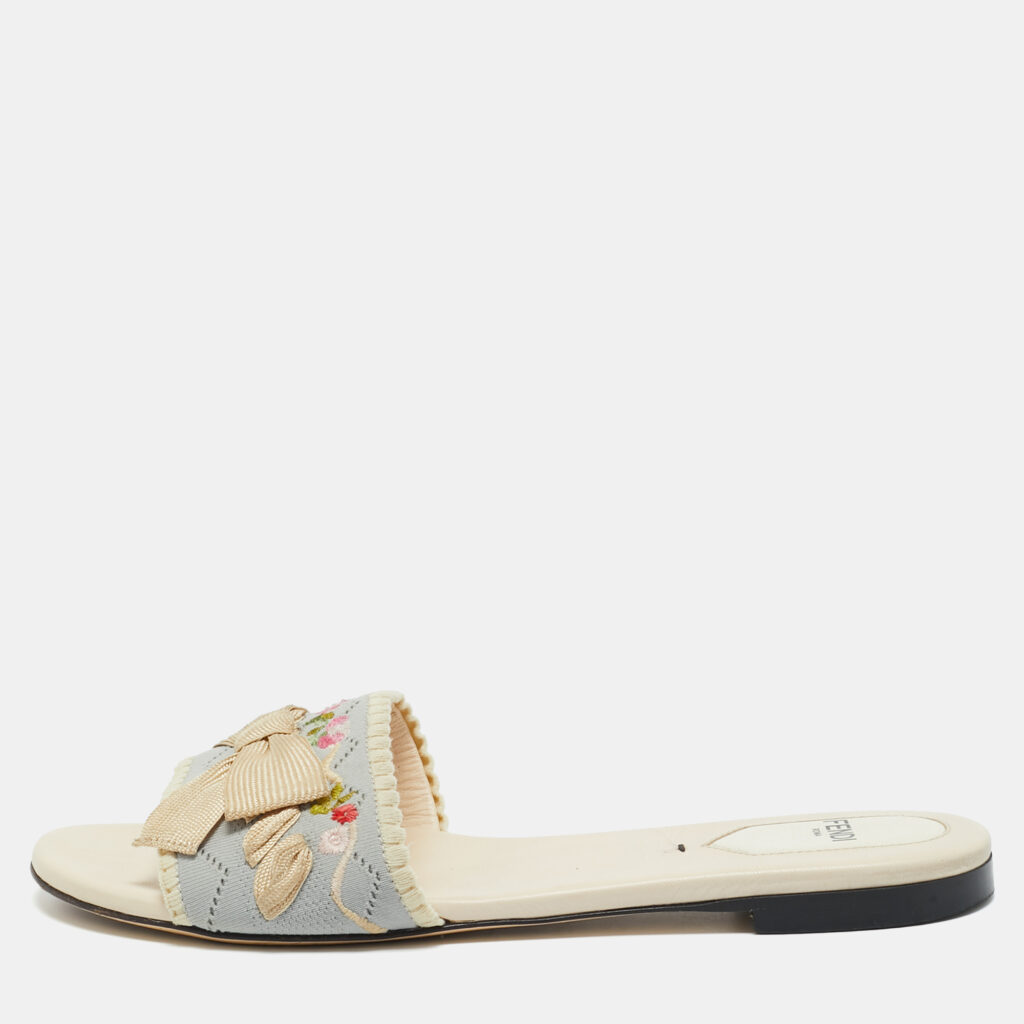 Fendi Grey/Cream Embroidered Knit Fabric Bow Embellished Flat Slides Size 37