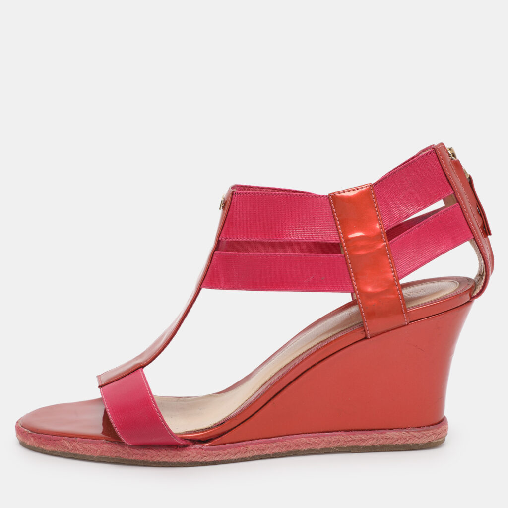 Fendi Brick Red/Pink Patent Leather And Elastic Fabric T Strap Espadrille Wedge Sandals Size 40 Fendi Brick Red/Pink Patent Leather And Elastic Fabric T Strap Espadrille Wedge Sandals Size 40