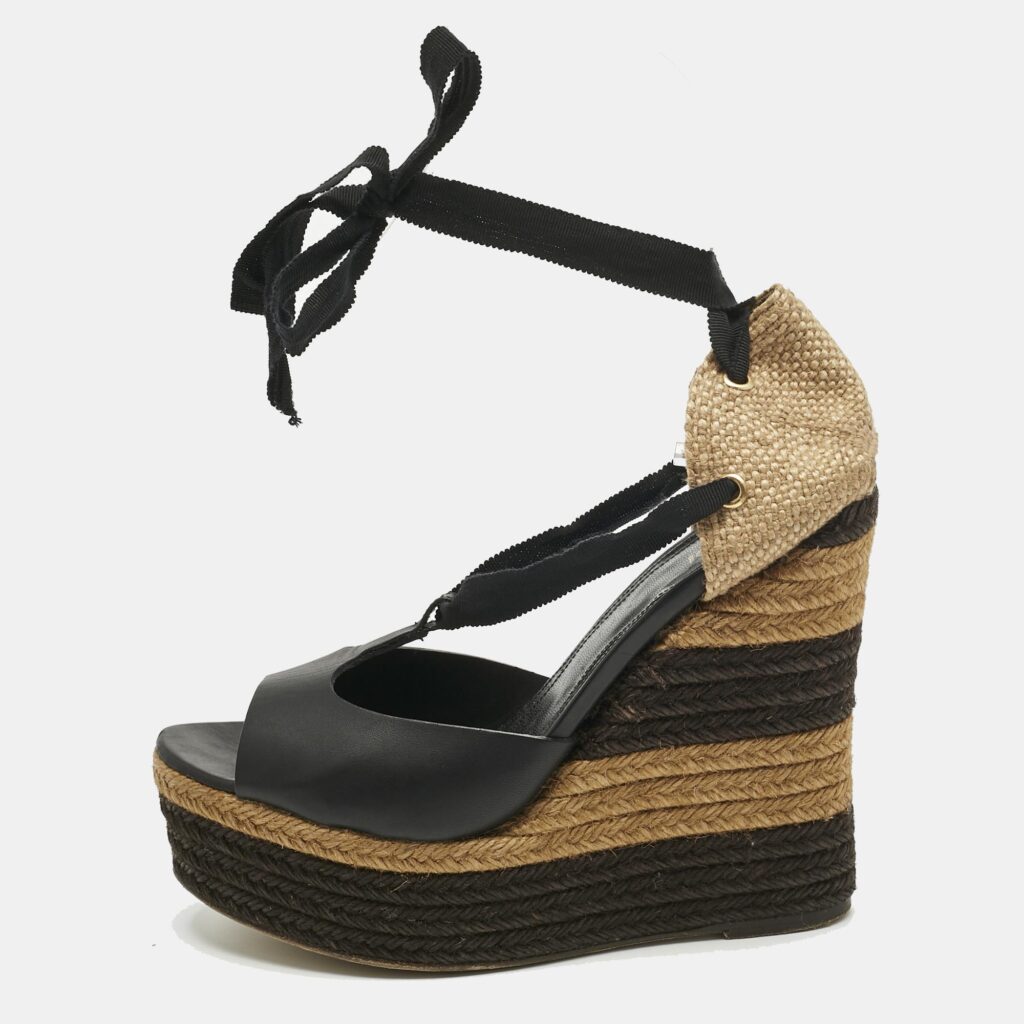 Fendi Black Leather and Straw Ankle Tie Wedge Espadrille Sandals Size 38.5 Fendi Black Leather and Straw Ankle Tie Wedge Espadrille Sandals Size 38.5