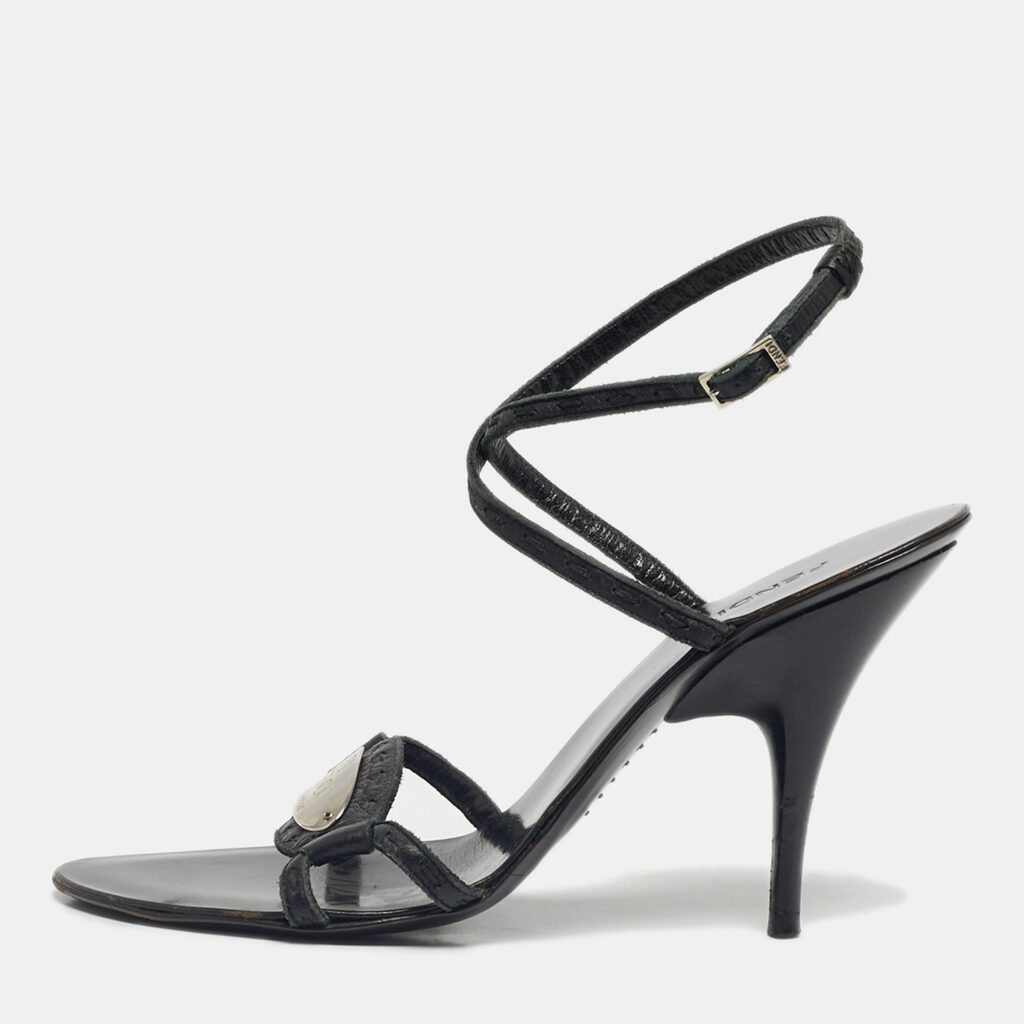 Fendi Black Leather Buckle Detail Ankle Strap Sandals Size 36.5 Fendi Black Leather Buckle Detail Ankle Strap Sandals Size 36.5