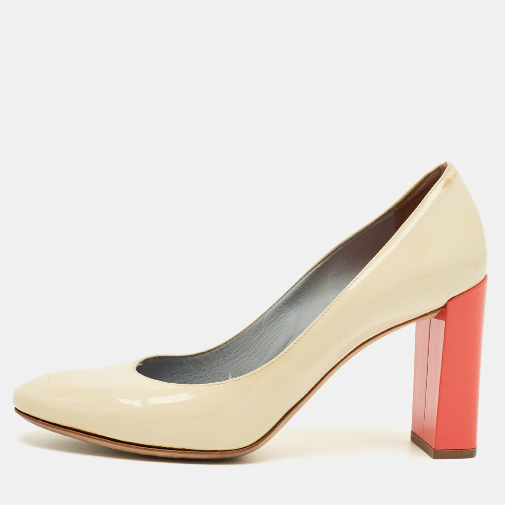 Fendi Cream/Orange Patent Leather Eloise Round Toe Pumps Size 40