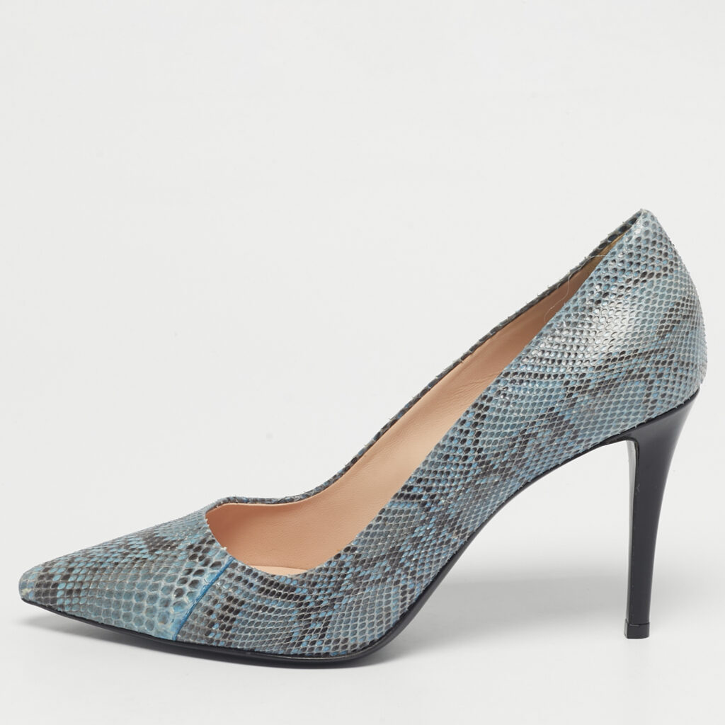 Fendi Blue/Brown Python Leather Pointed Toe Pumps Size 40 Fendi Blue/Brown Python Leather Pointed Toe Pumps Size 40