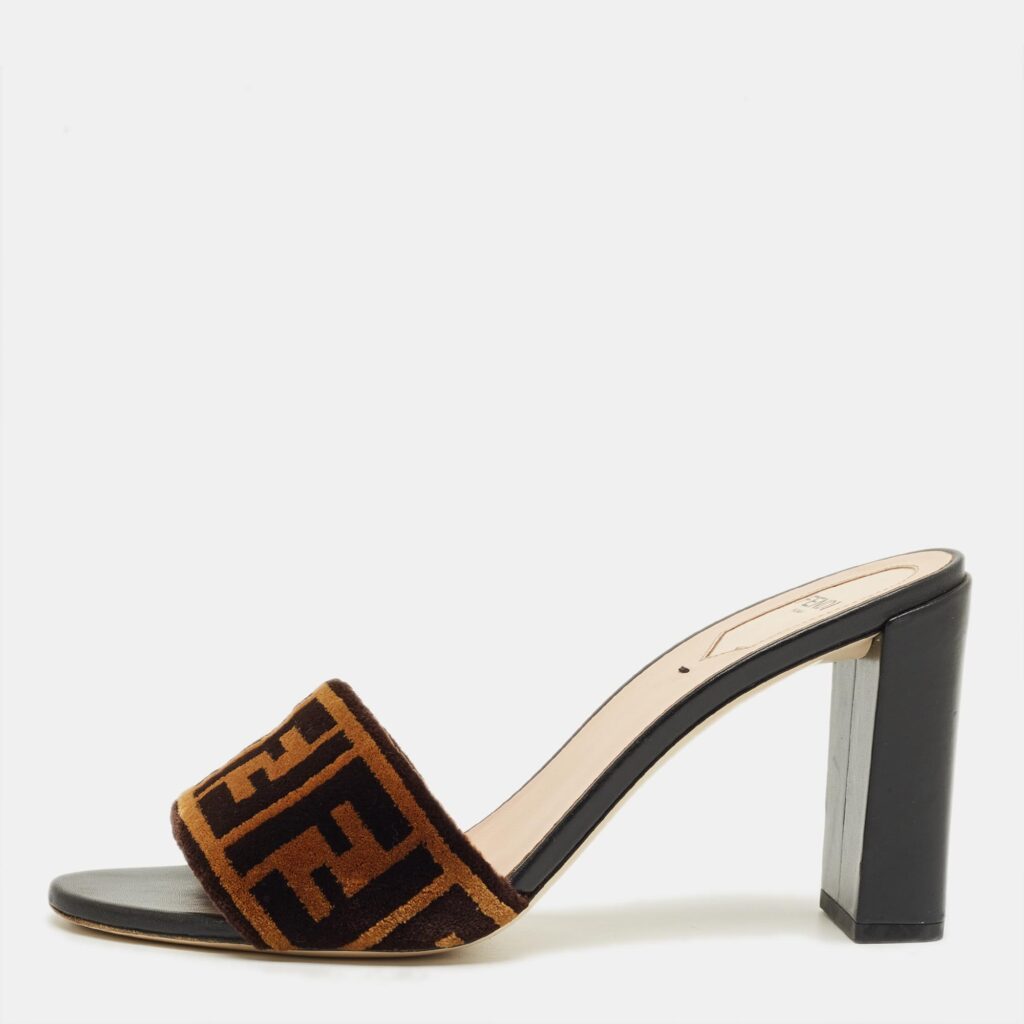 Fendi Brown Zucca Velvet FF Logo Slip On Slide Sandals Size 40 Fendi Brown Zucca Velvet FF Logo Slip On Slide Sandals Size 40