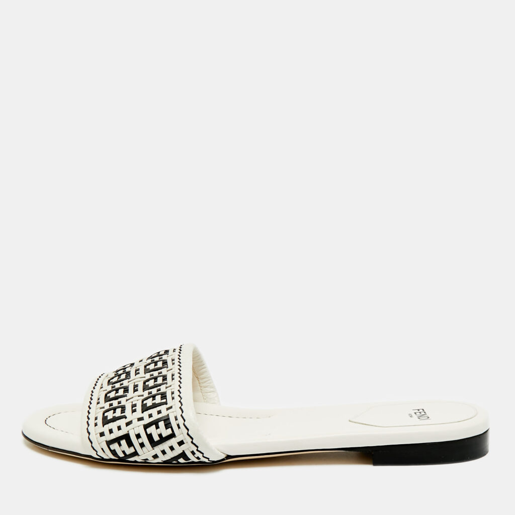 Fendi Size 39 Black/Cream Woven Leather Flat Slides Fendi Size 39 Black/Cream Woven Leather Flat Slides