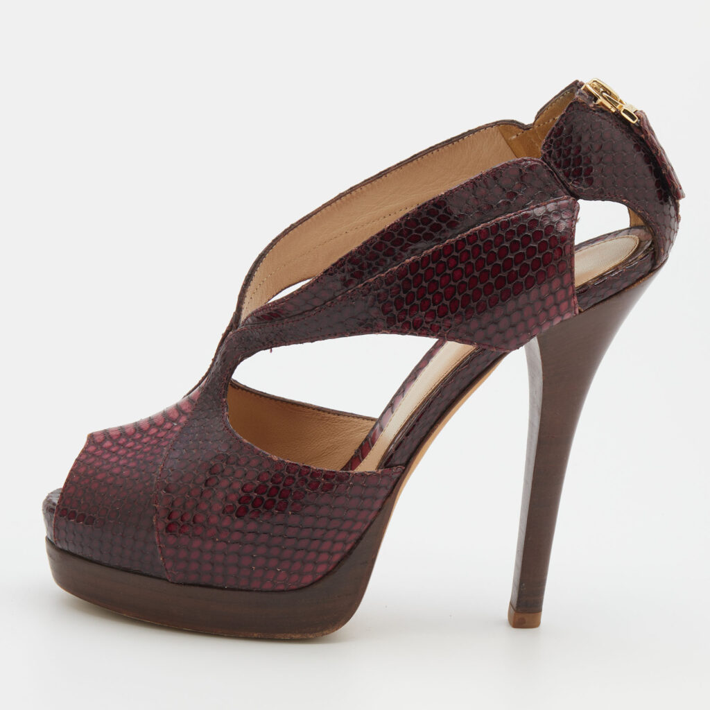 luxury-women-fendi-used-shoes-p686484-002-1.jpg Fendi Burgundy Python Embossed Leather Strappy Peep Toe Platform Sandals Size 40