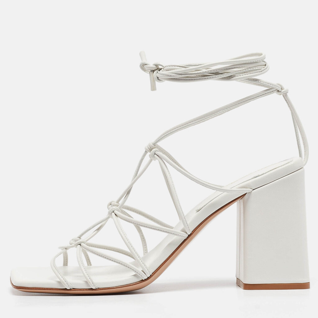 Gianvito Rossi White Leather Minas Ankle Tie Sandals Size 40.5 Gianvito Rossi White Leather Minas Ankle Tie Sandals Size 40.5