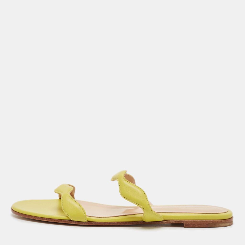Gianvito Rossi Green Leather Wavy Flat Slides Size 39 Gianvito Rossi Green Leather Wavy Flat Slides Size 39