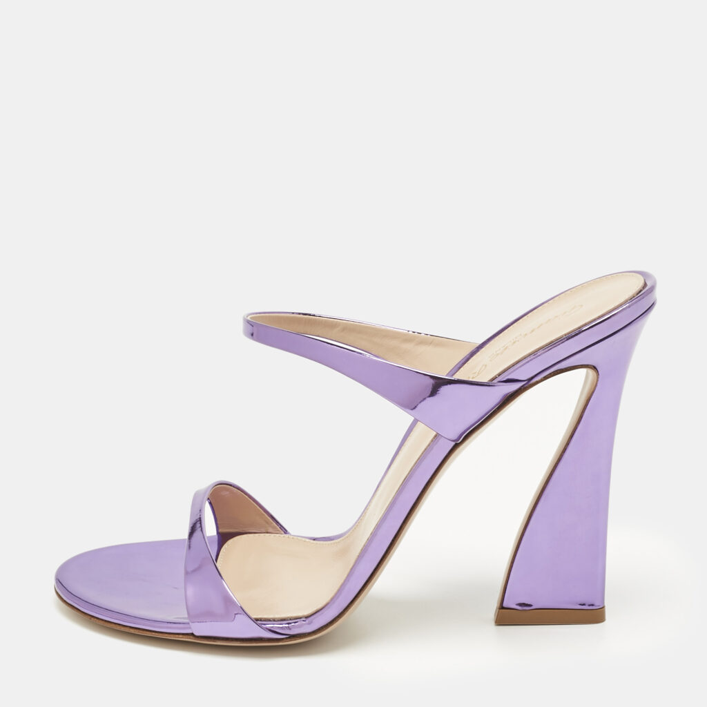 Gianvito Rossi Metallic Purple Leather Aura Sandals Size 39 Gianvito Rossi Metallic Purple Leather Aura Sandals Size 39