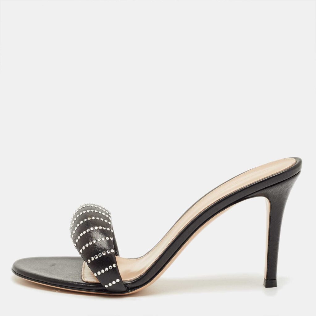 luxury-women-gianvito-rossi-new-shoes-p1216901-001-1.jpg Gianvito Rossi Black Leather Crystal Embellished Bijoux Sandals Size 38