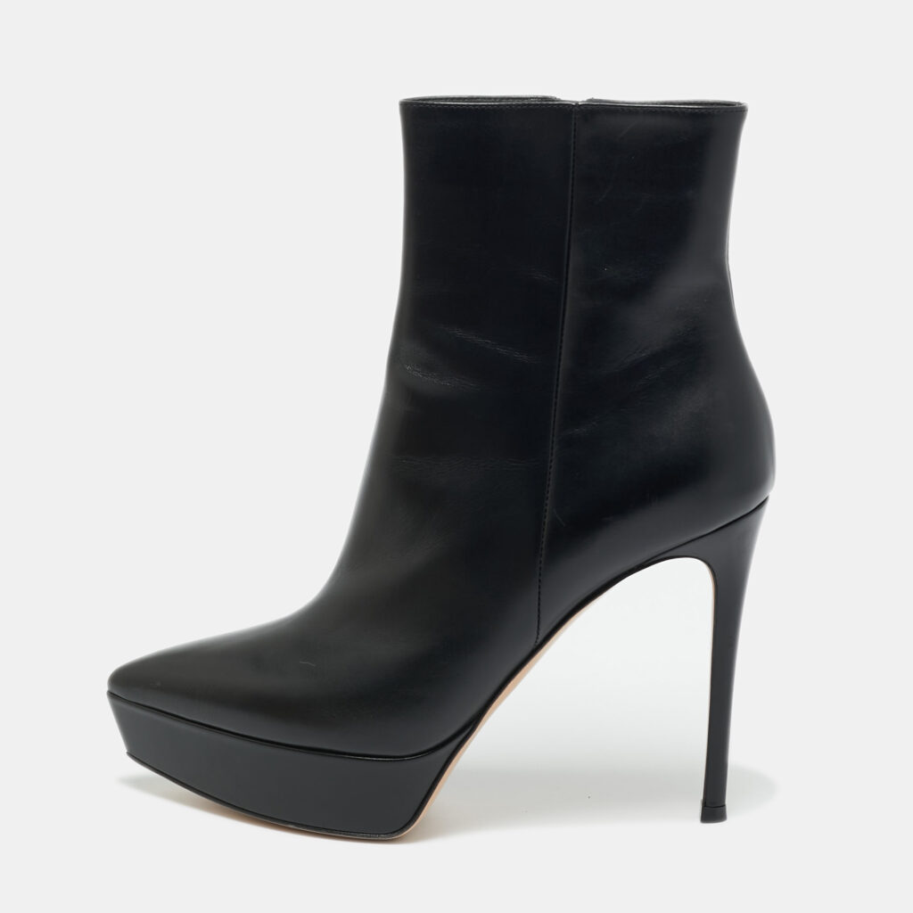 Gianvito Rossi Black Leather Dasha Platform Booties Size 39.5 Gianvito Rossi Black Leather Dasha Platform Booties Size 39.5