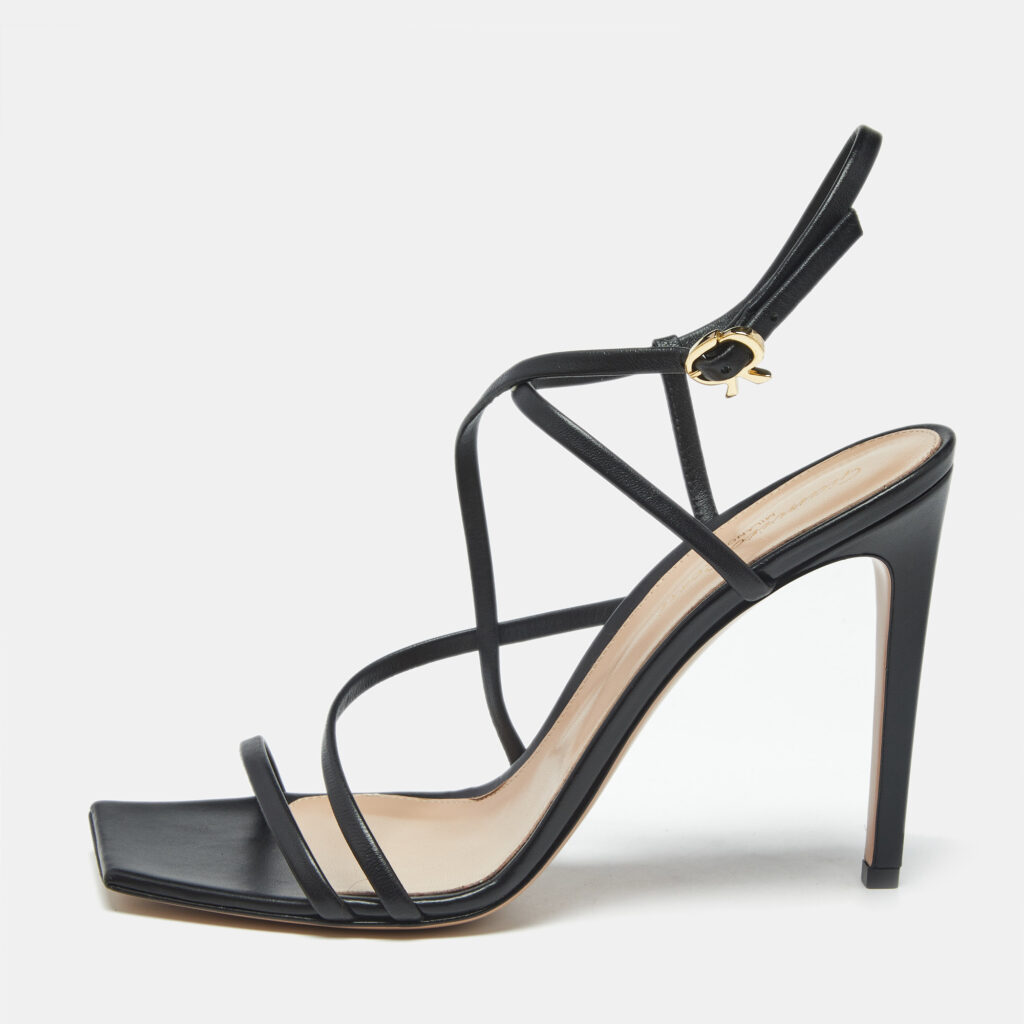 Gianvito Rossi Black Leather Manilla Sandals Size 39.5
