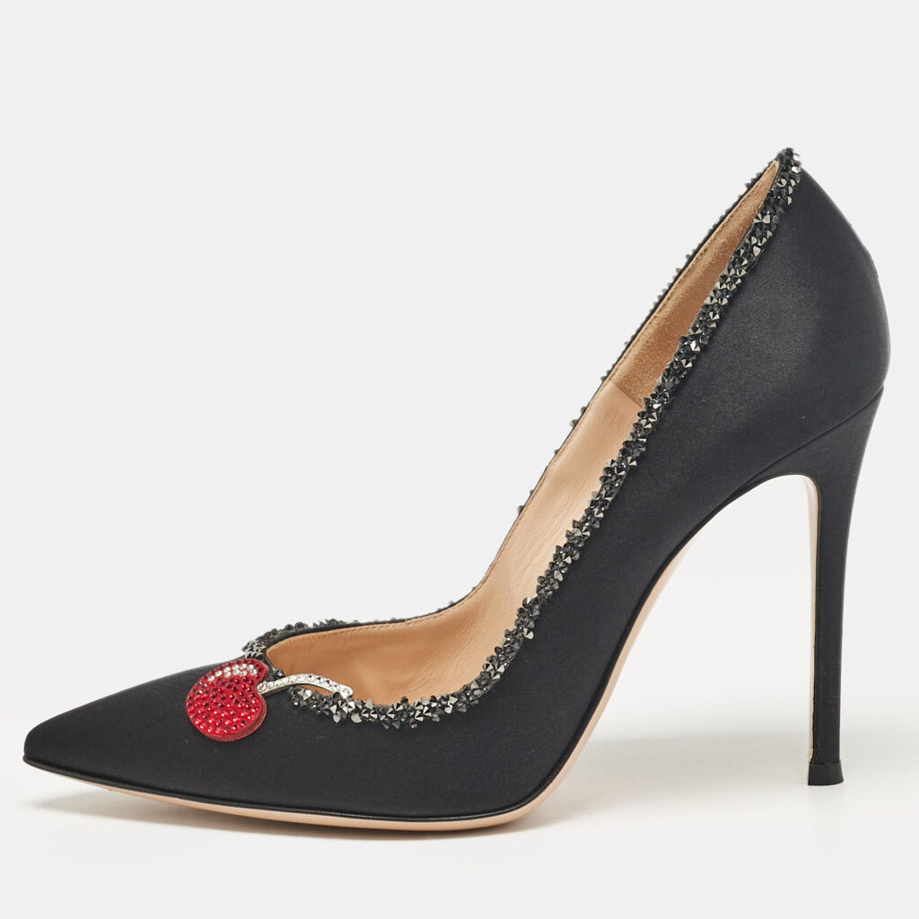 Gianvito Rossi Black Satin Crystal Embellished Pumps Size 37.5 Gianvito Rossi Black Satin Crystal Embellished Pumps Size 37.5