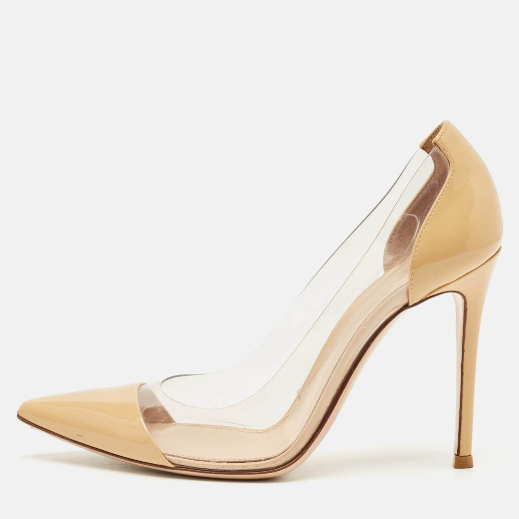 Gianvito Rossi Beige/Transparent Patent Leather and PVC Plexi Pointed Toe Pumps Size 37 Gianvito Rossi Beige/Transparent Patent Leather and PVC Plexi Pointed Toe Pumps Size 37